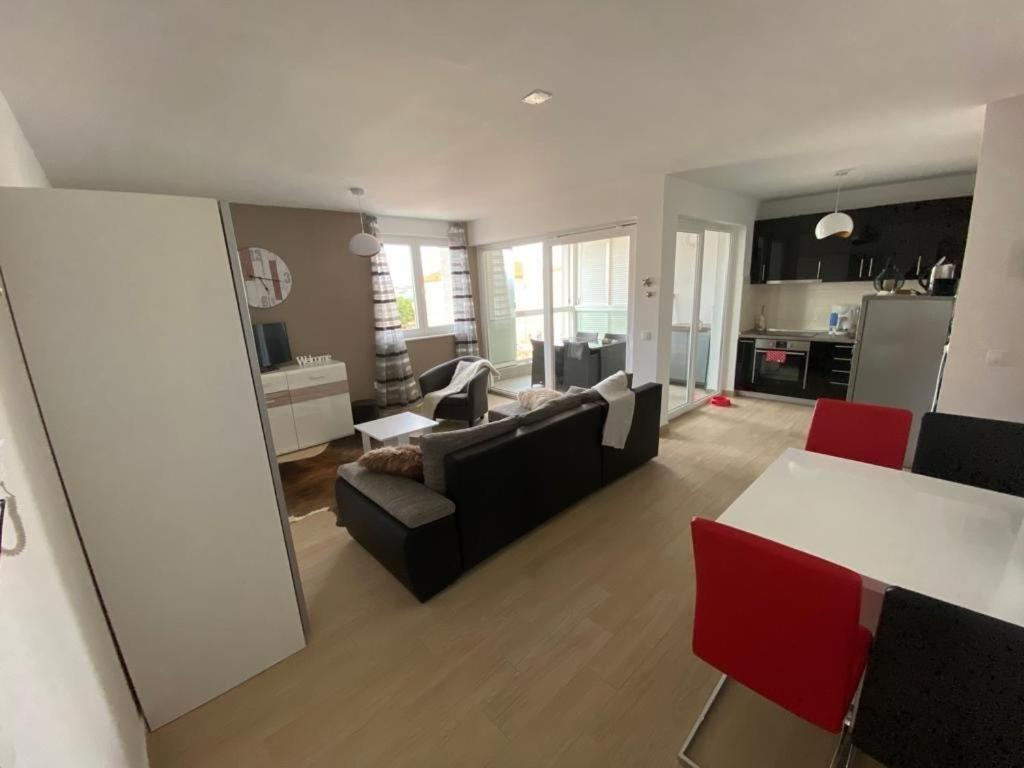 Apartman Erika Nin Dış mekan fotoğraf