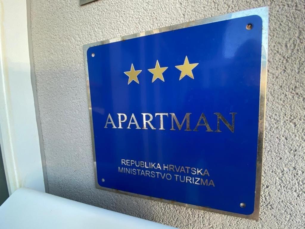 Apartman Erika Nin Dış mekan fotoğraf