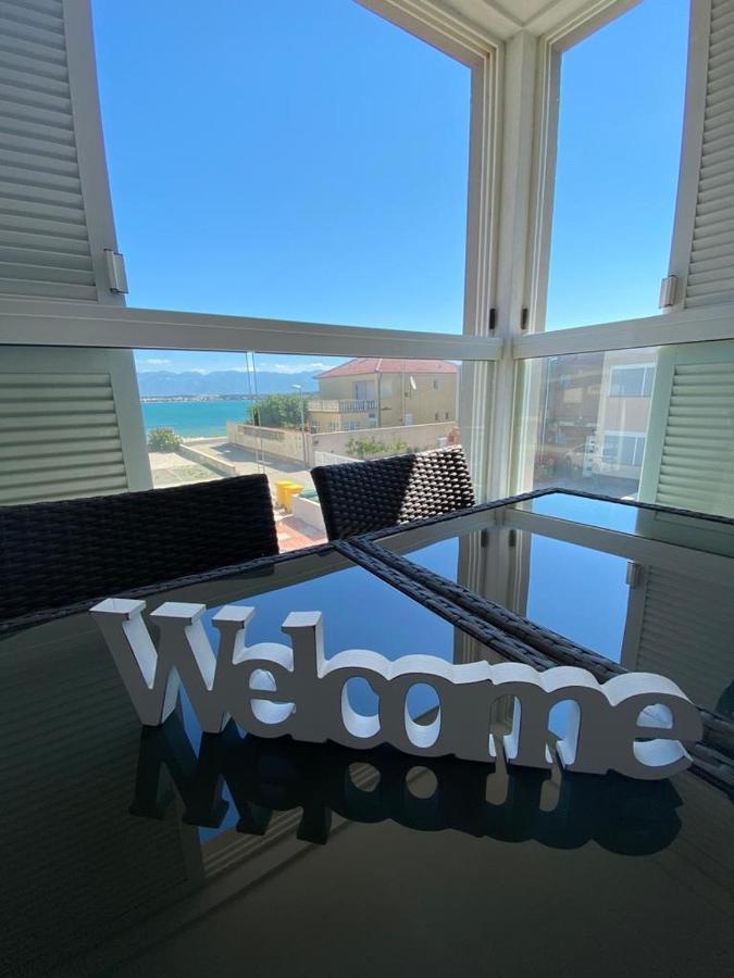 Apartman Erika Nin Dış mekan fotoğraf