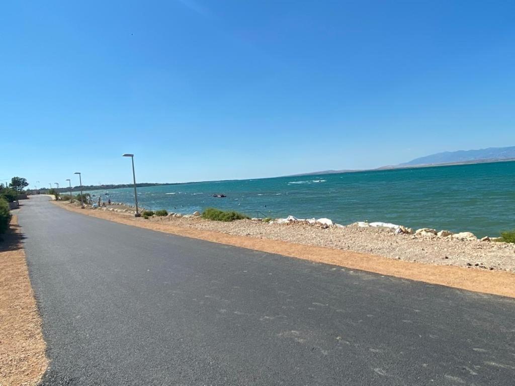 Apartman Erika Nin Dış mekan fotoğraf