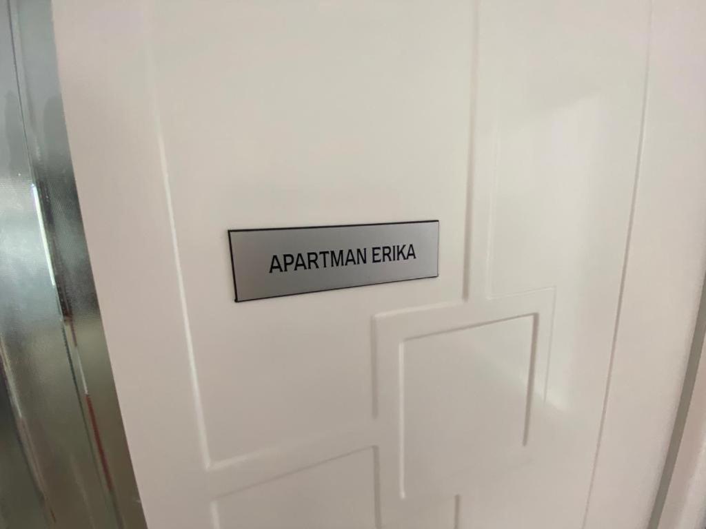 Apartman Erika Nin Dış mekan fotoğraf