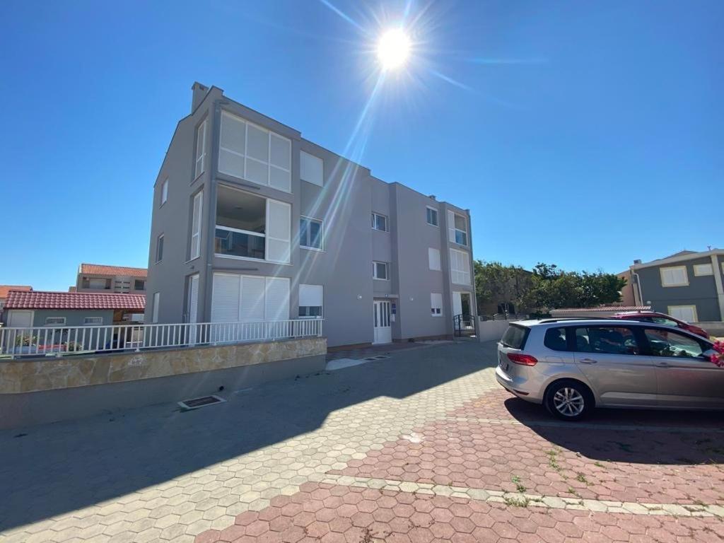 Apartman Erika Nin Dış mekan fotoğraf